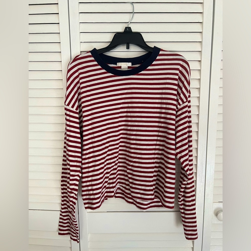 White and Red Forever 21 Long-SleeveTop Size Small